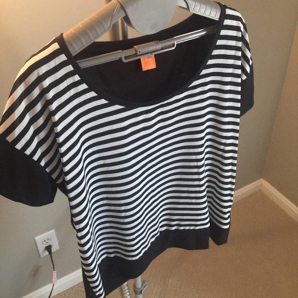 Short sleeve black and white striped top.
